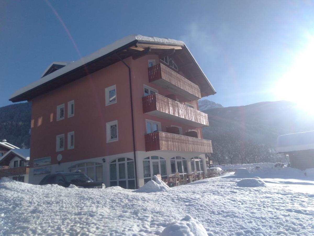 Hotel Garni Al Nardis Carisolo Exteriör bild