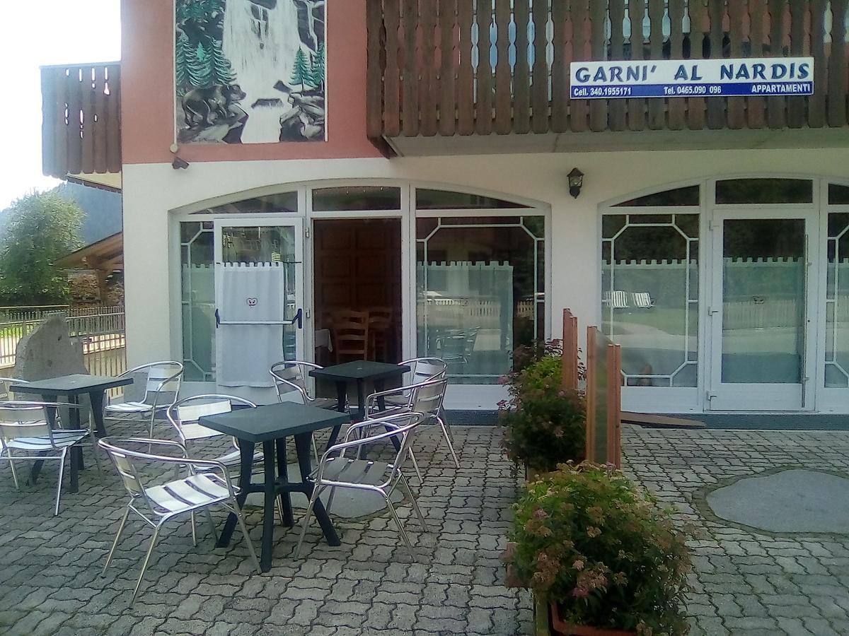 Hotel Garni Al Nardis Carisolo Exteriör bild